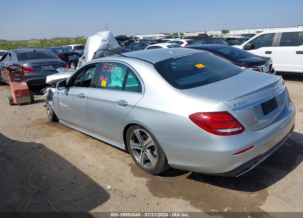 2019 MERCEDES-BENZ E 300 VIN: WDDZF4JB8KA587032