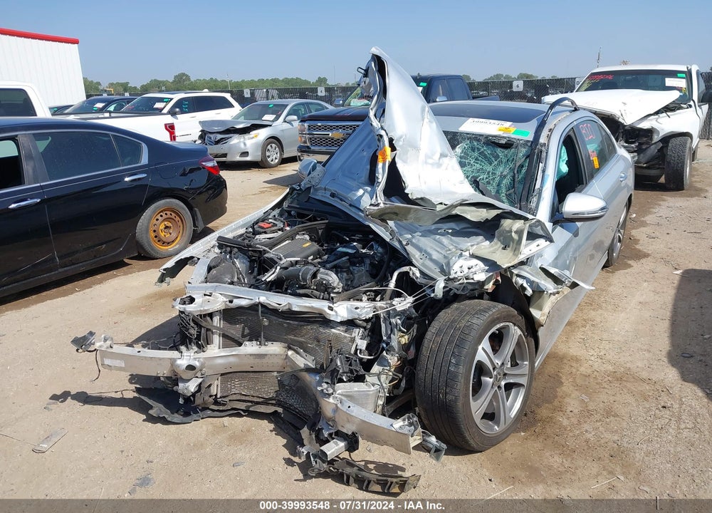 2019 MERCEDES-BENZ E 300 VIN: WDDZF4JB8KA587032