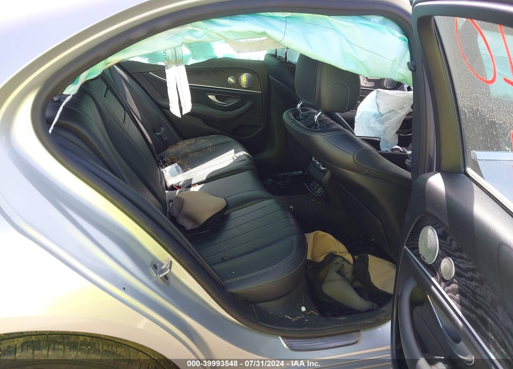2019 MERCEDES-BENZ E 300 VIN: WDDZF4JB8KA587032