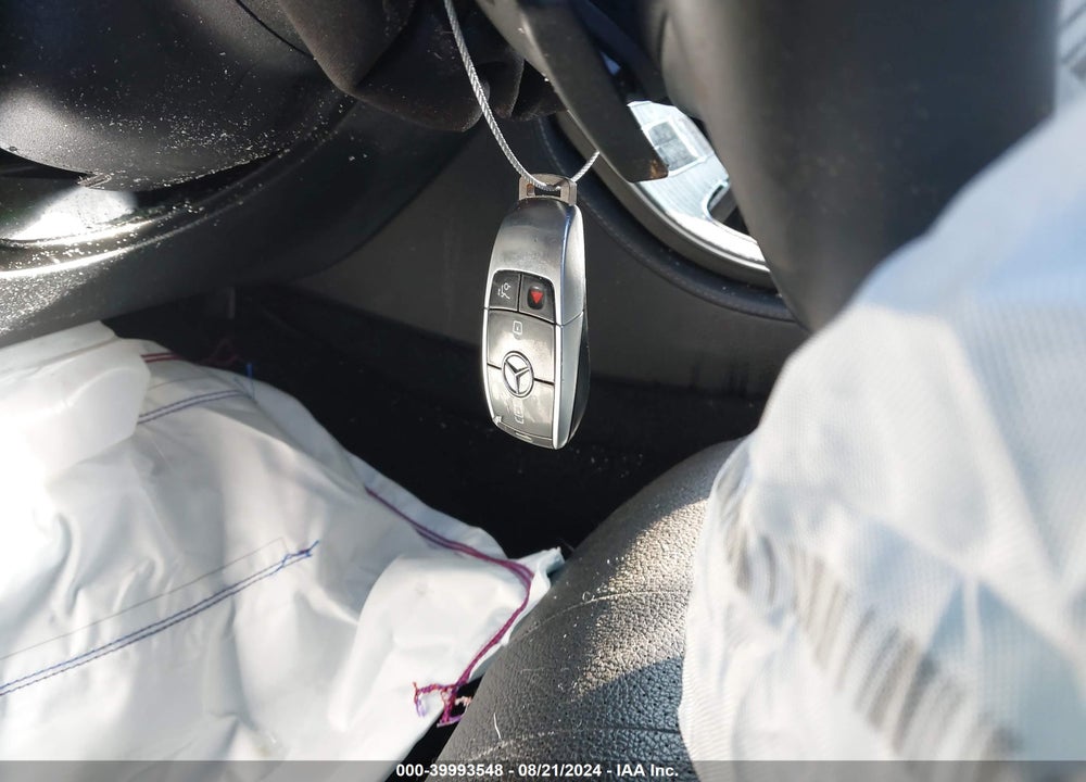 2019 MERCEDES-BENZ E 300 VIN: WDDZF4JB8KA587032