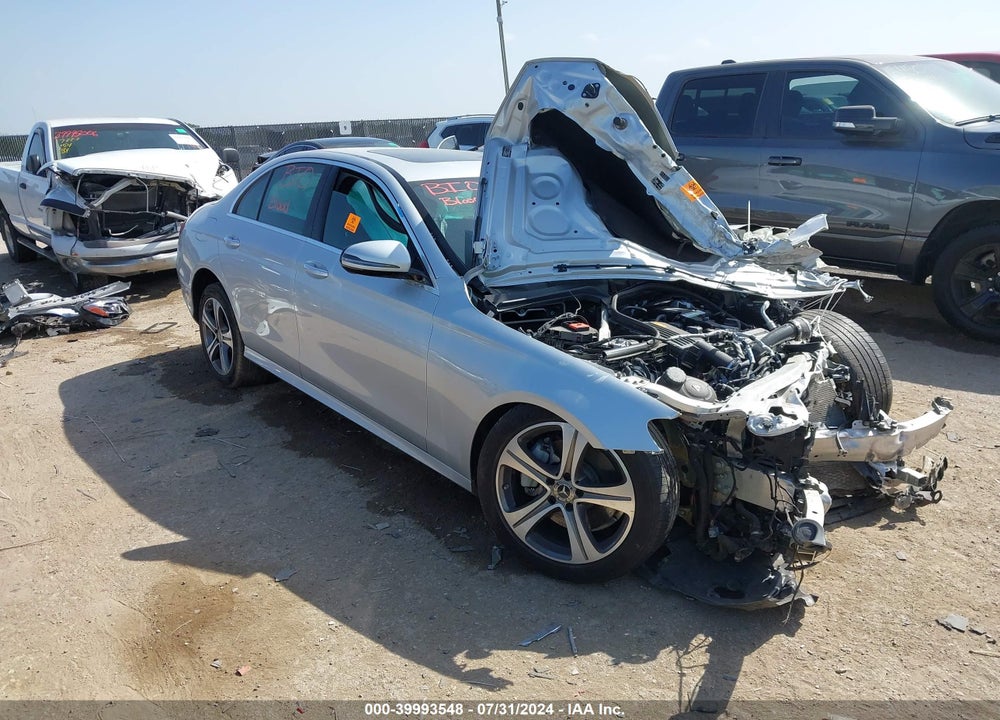 2019 MERCEDES-BENZ E 300 VIN: WDDZF4JB8KA587032