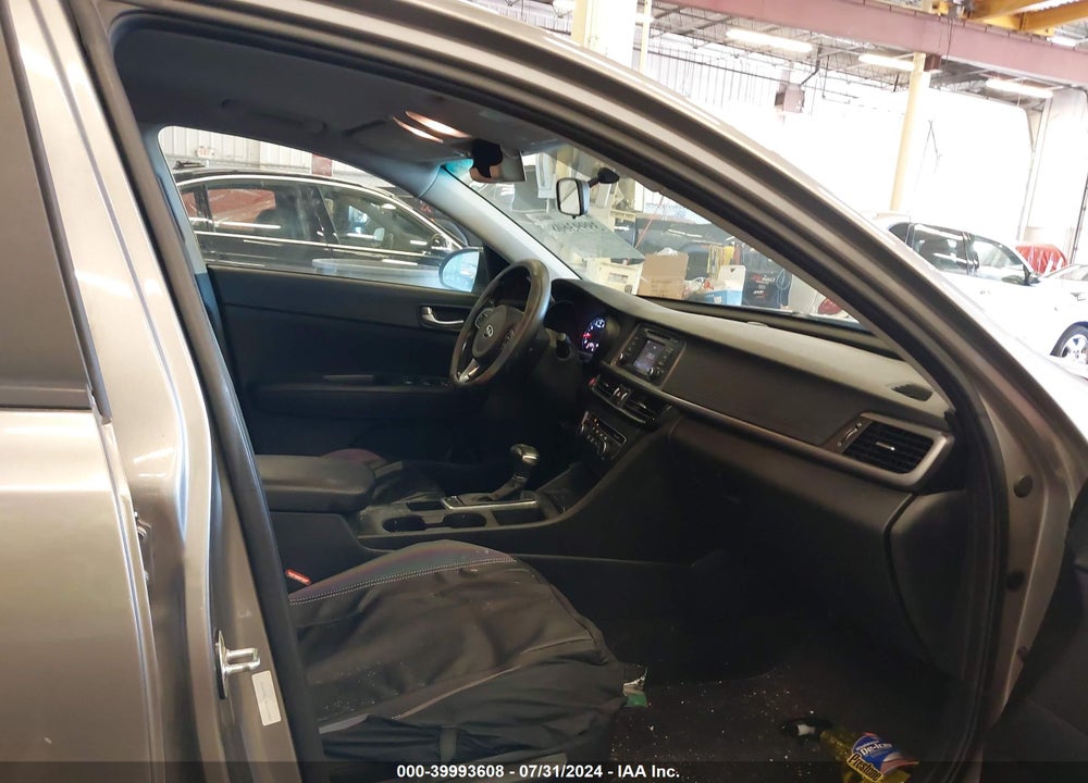 2016 KIA OPTIMA LX TURBO VIN: 5XXGT4L13GG105982