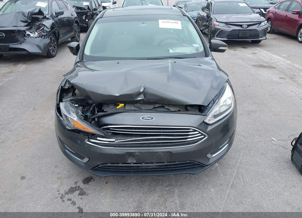 2018 FORD FOCUS TITANIUM VIN: 1FADP3J28JL271781