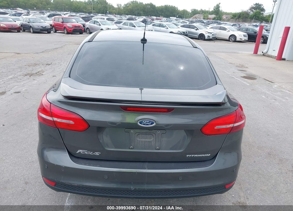 2018 FORD FOCUS TITANIUM VIN: 1FADP3J28JL271781