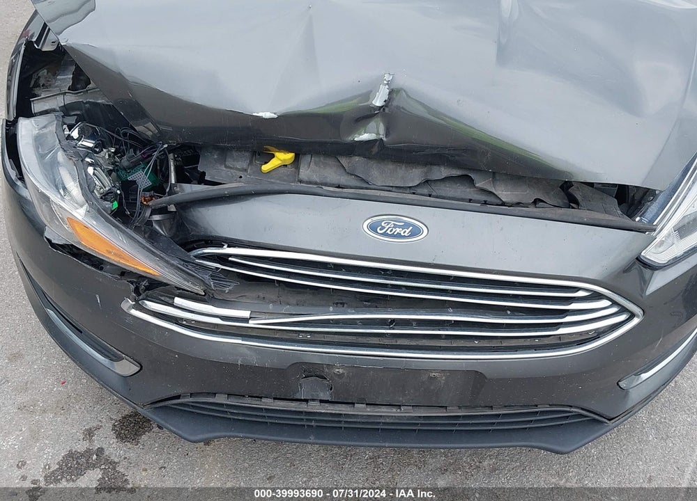 2018 FORD FOCUS TITANIUM VIN: 1FADP3J28JL271781