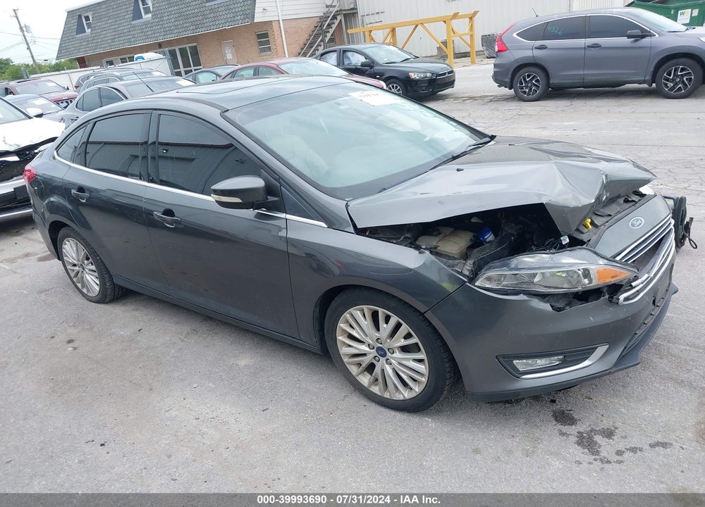 2018 FORD FOCUS TITANIUM VIN: 1FADP3J28JL271781