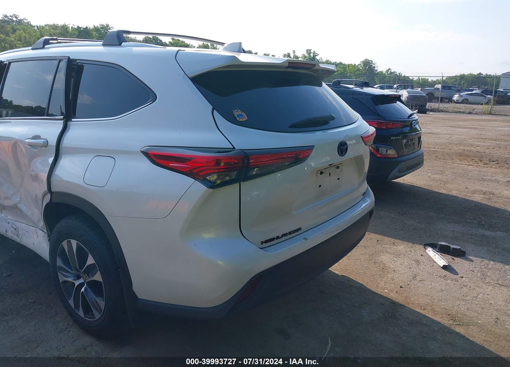 2021 TOYOTA HIGHLANDER HYBRID XLE VIN: 5TDHBRCH3MS518190