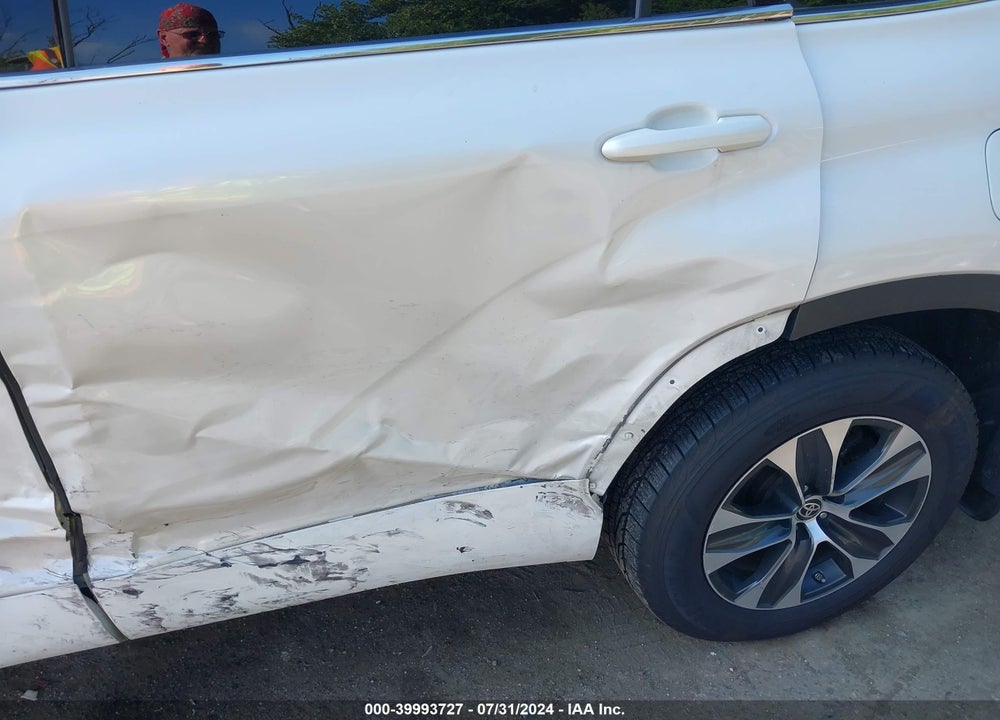 2021 TOYOTA HIGHLANDER HYBRID XLE VIN: 5TDHBRCH3MS518190