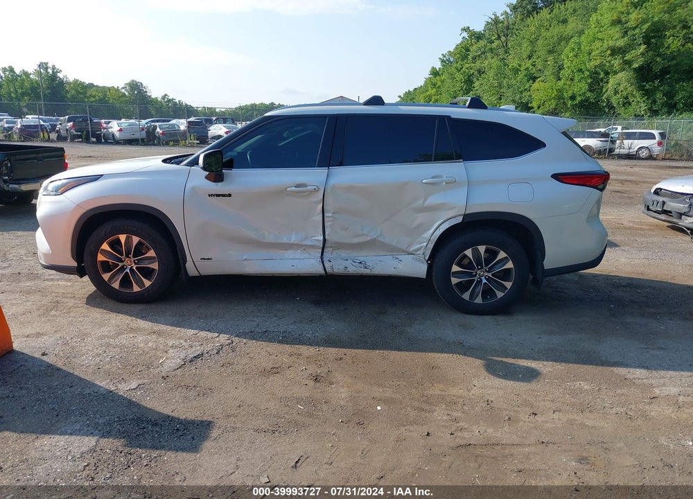 2021 TOYOTA HIGHLANDER HYBRID XLE VIN: 5TDHBRCH3MS518190