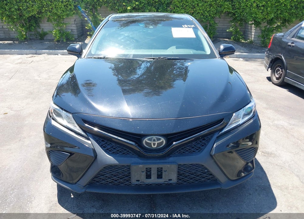 2018 TOYOTA CAMRY SE VIN: JTNB11HK2J3026581