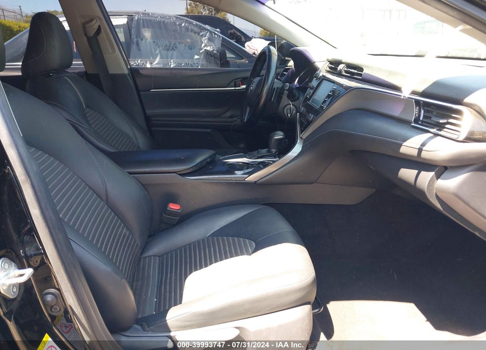 2018 TOYOTA CAMRY SE VIN: JTNB11HK2J3026581