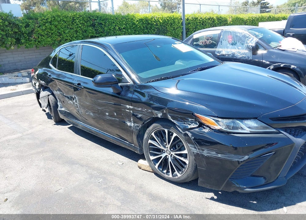 2018 TOYOTA CAMRY SE VIN: JTNB11HK2J3026581
