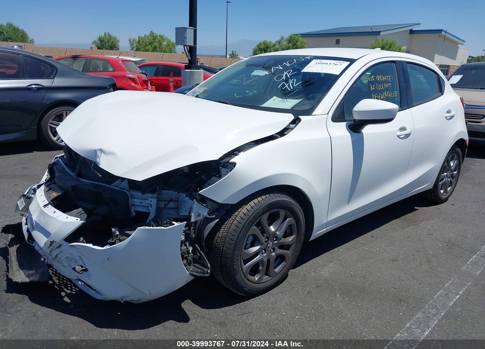2020 TOYOTA YARIS LE VIN: 3MYDLBJV2LY708096