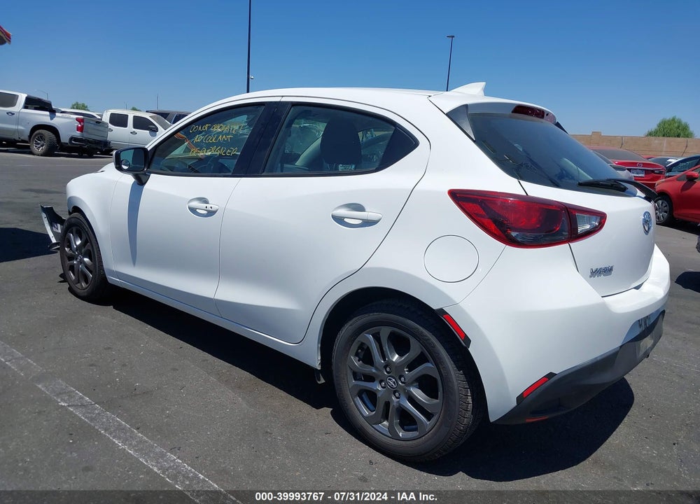 2020 TOYOTA YARIS LE VIN: 3MYDLBJV2LY708096