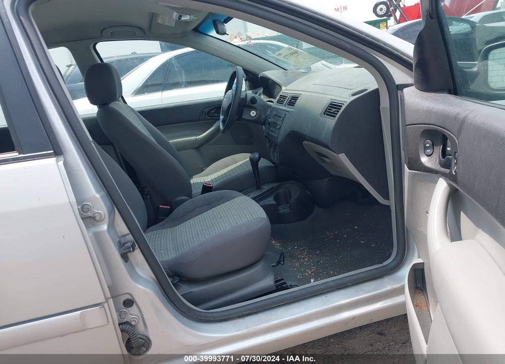 2007 FORD FOCUS S/SE/SES VIN: 1FAFP34N87W121577