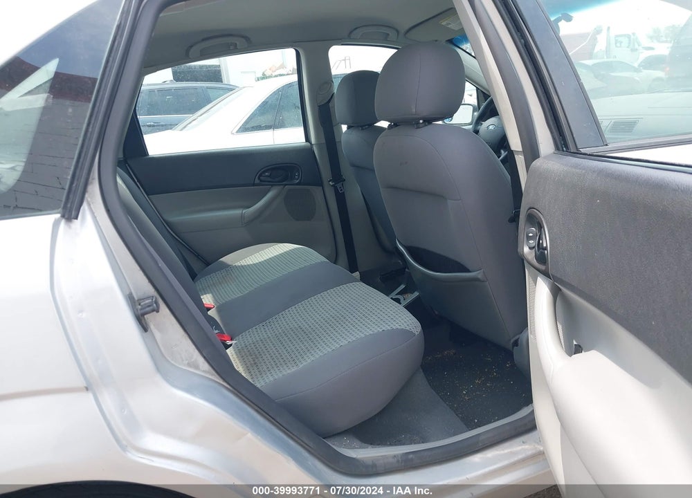 2007 FORD FOCUS S/SE/SES VIN: 1FAFP34N87W121577