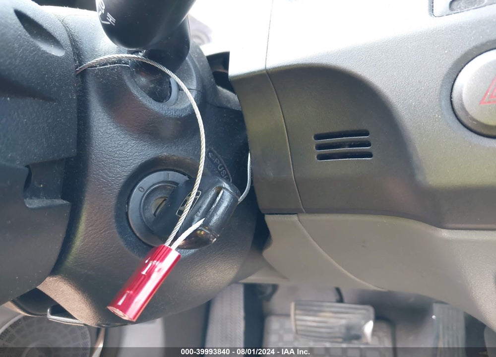 2011 HONDA CIVIC LX VIN: 19XFA1F58BE006106