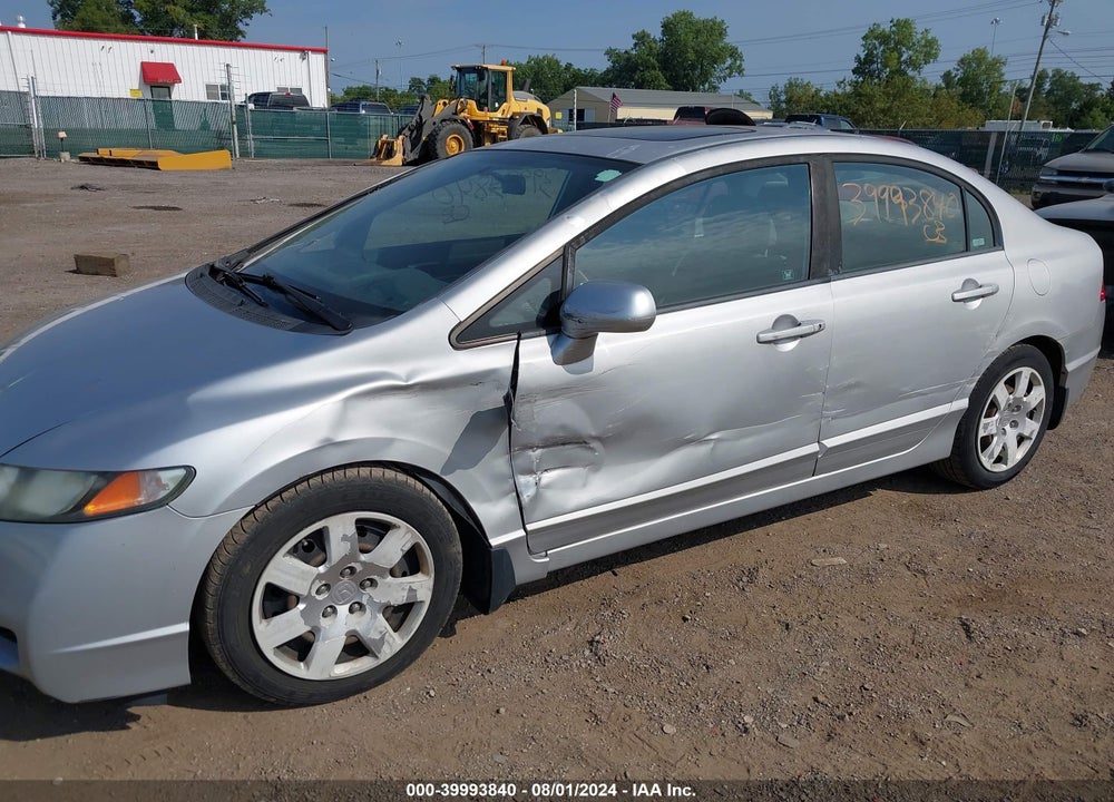 2011 HONDA CIVIC LX VIN: 19XFA1F58BE006106