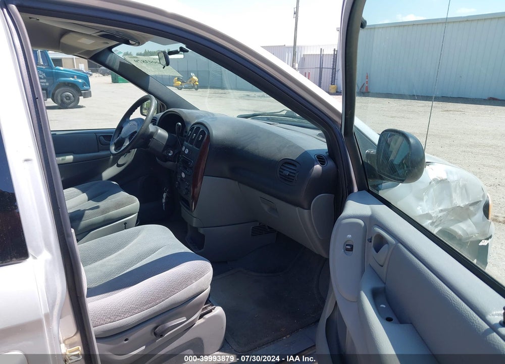 2004 CHRYSLER TOWN & COUNTRY VIN: 1C4GP45R54B539796