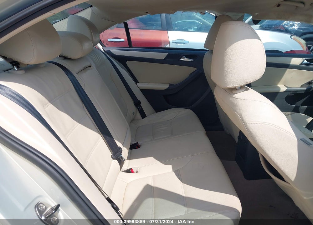 2012 VOLKSWAGEN JETTA 2.5L SE VIN: 3VWDP7AJXCM302133