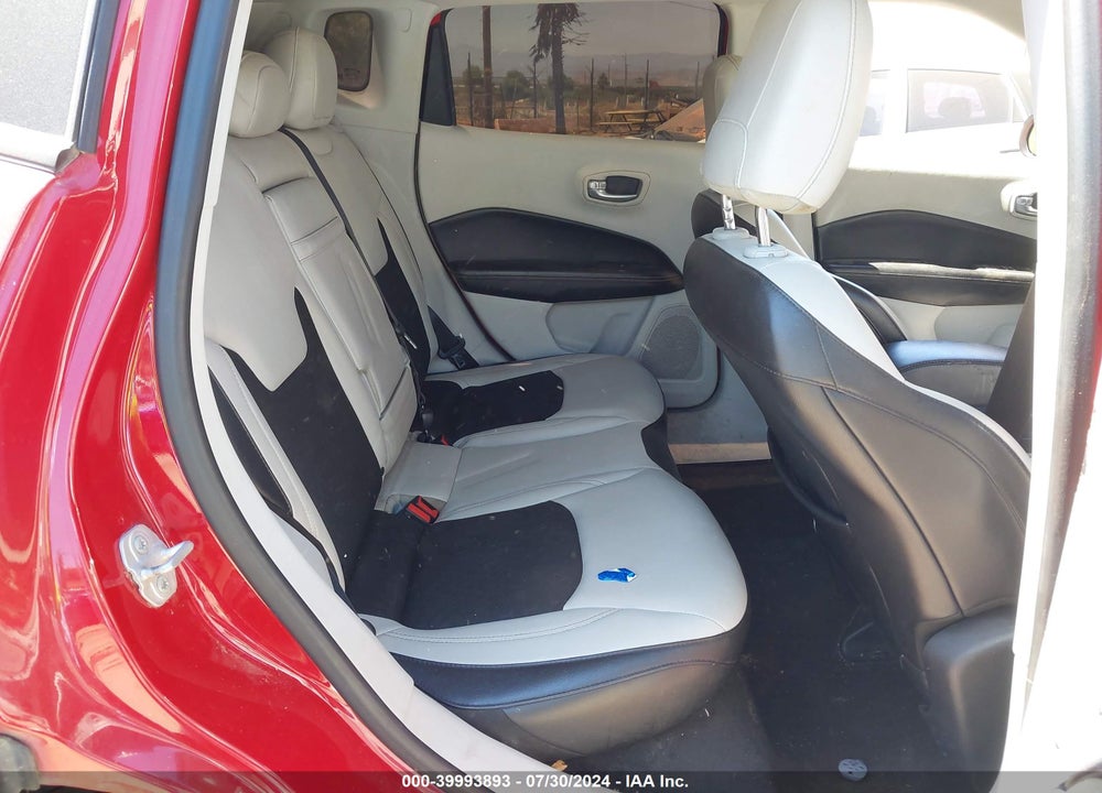 2018 JEEP COMPASS LATITUDE FWD VIN: 3C4NJCBB2JT212972