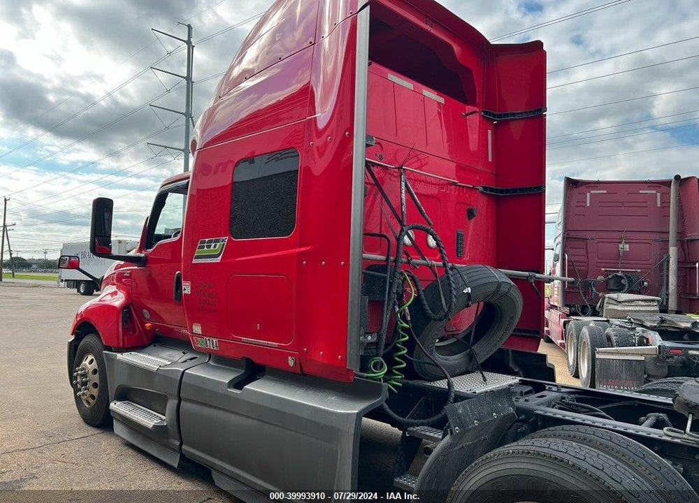 2018 INTERNATIONAL LT VIN: 3HSDZAPR6JN471295