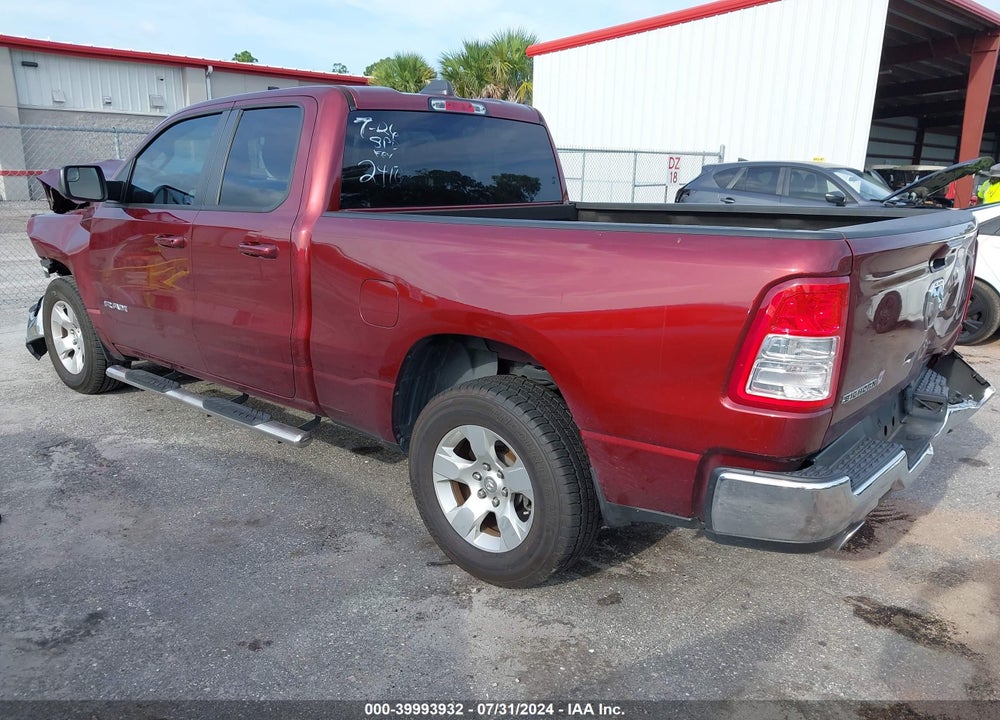 2021 RAM 1500 BIG HORN QUAD CAB 4X2 6'4 BOX VIN: 1C6RREBT3MN712410