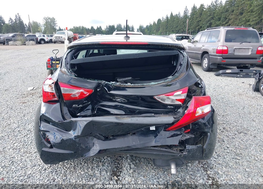 2016 HYUNDAI ELANTRA GT VIN: KMHD35LHXGU271363