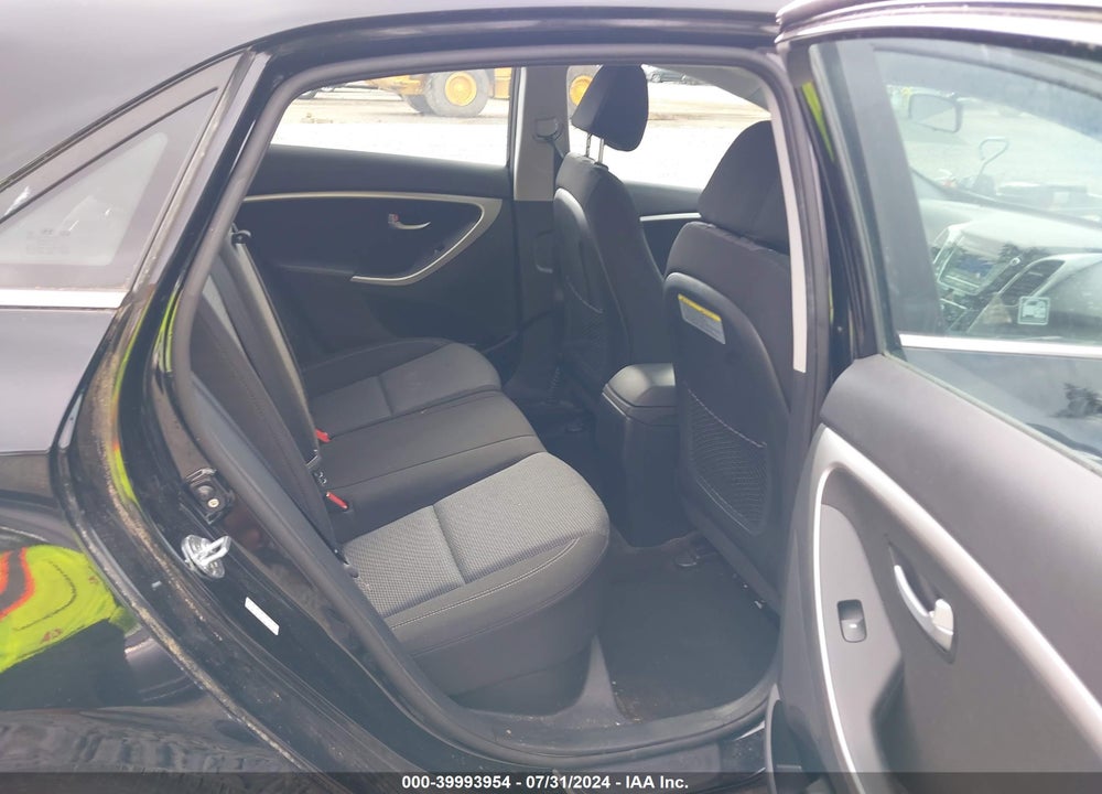 2016 HYUNDAI ELANTRA GT VIN: KMHD35LHXGU271363