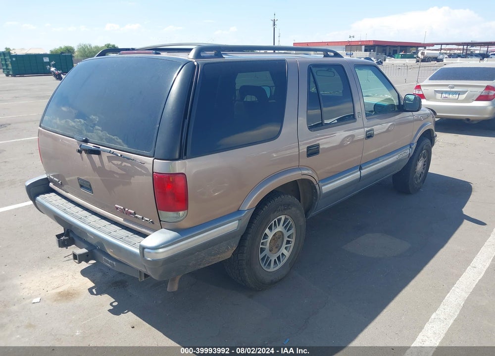 1997 GMC JIMMY SLS VIN: 1GKDT13W4V2551711