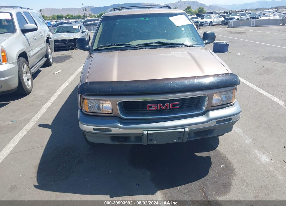 1997 GMC JIMMY SLS VIN: 1GKDT13W4V2551711