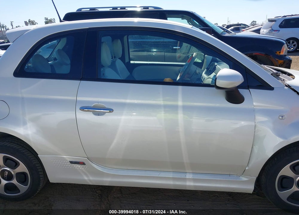 2018 FIAT 500E BATTERY ELECTRIC VIN: 3C3CFFGE8JT466784