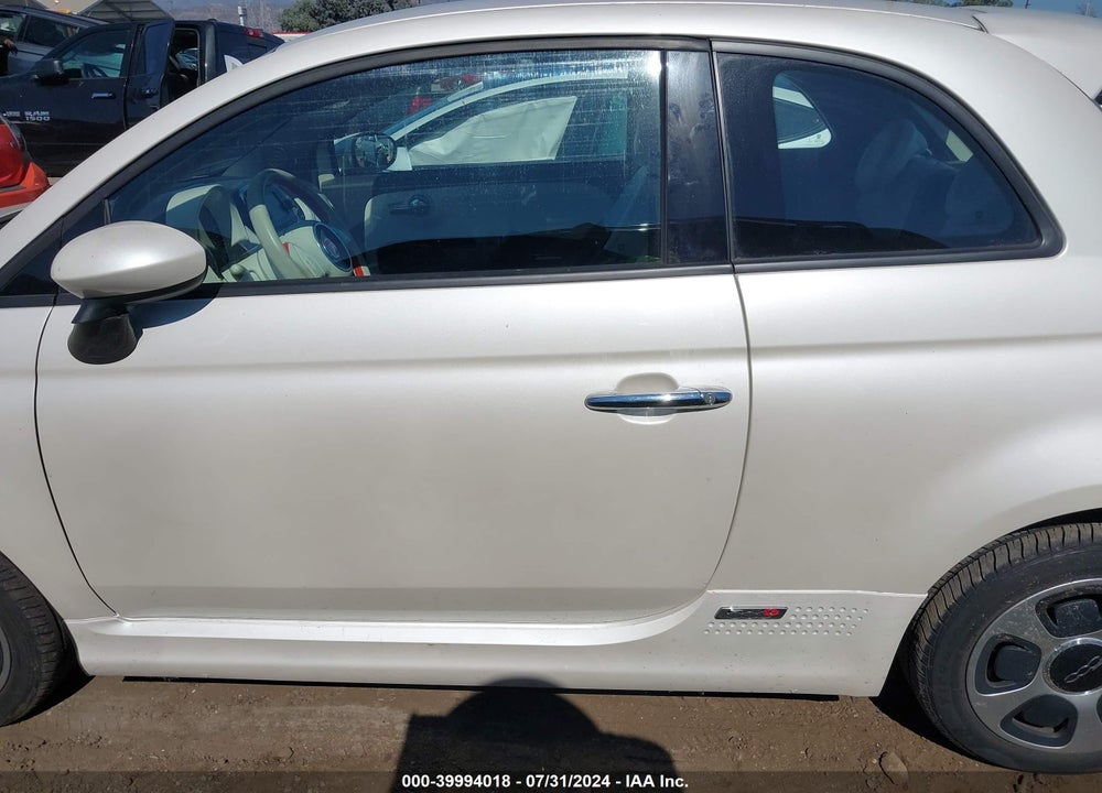 2018 FIAT 500E BATTERY ELECTRIC VIN: 3C3CFFGE8JT466784