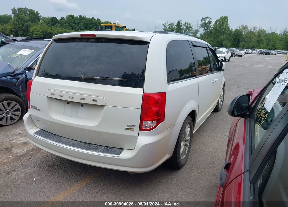 2018 DODGE GRAND CARAVAN SXT VIN: 2C4RDGCG2JR325074