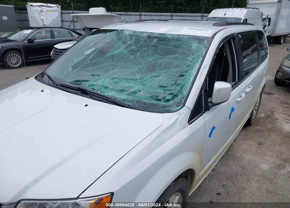 2018 DODGE GRAND CARAVAN SXT VIN: 2C4RDGCG2JR325074