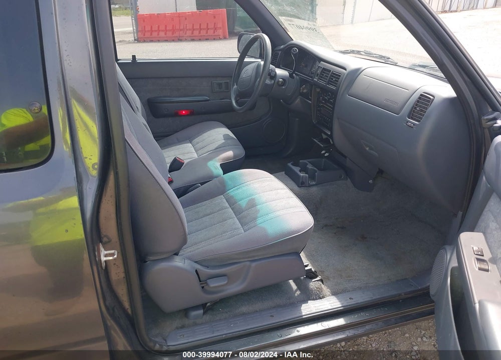 2000 TOYOTA TACOMA VIN: 5TEVL52N2YZ690798