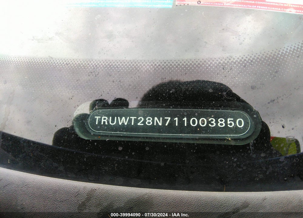 2001 AUDI TT VIN: TRUWT28N711003850