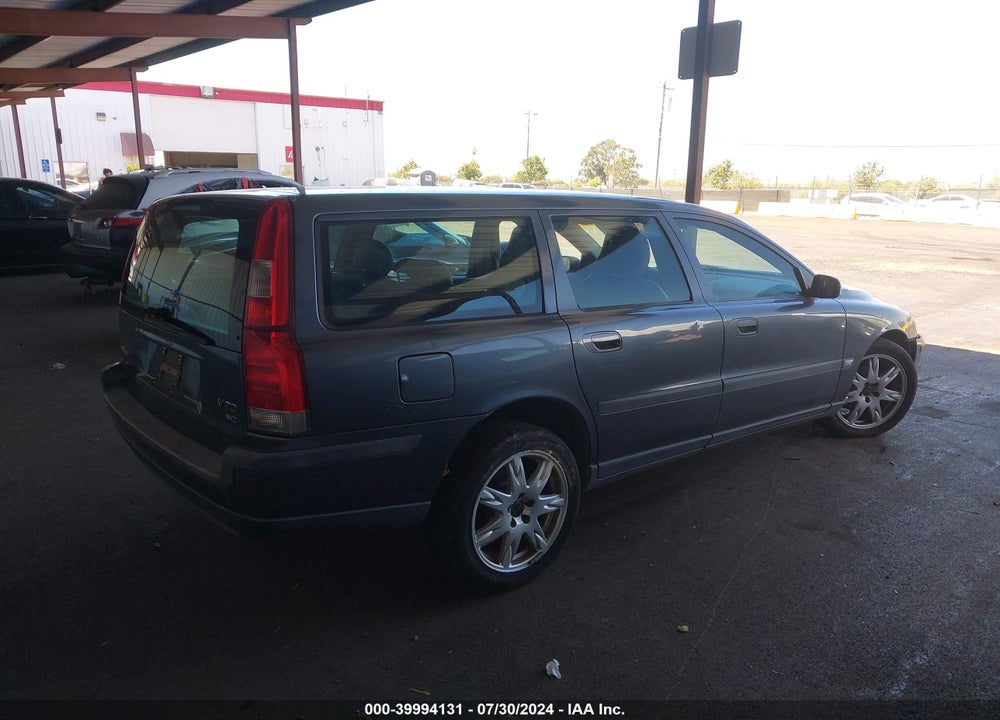 2004 VOLVO V70 2.5T AWD VIN: YV1SJ59H342420917
