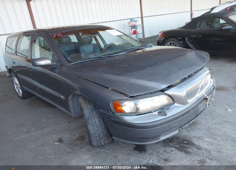 2004 VOLVO V70 2.5T AWD VIN: YV1SJ59H342420917