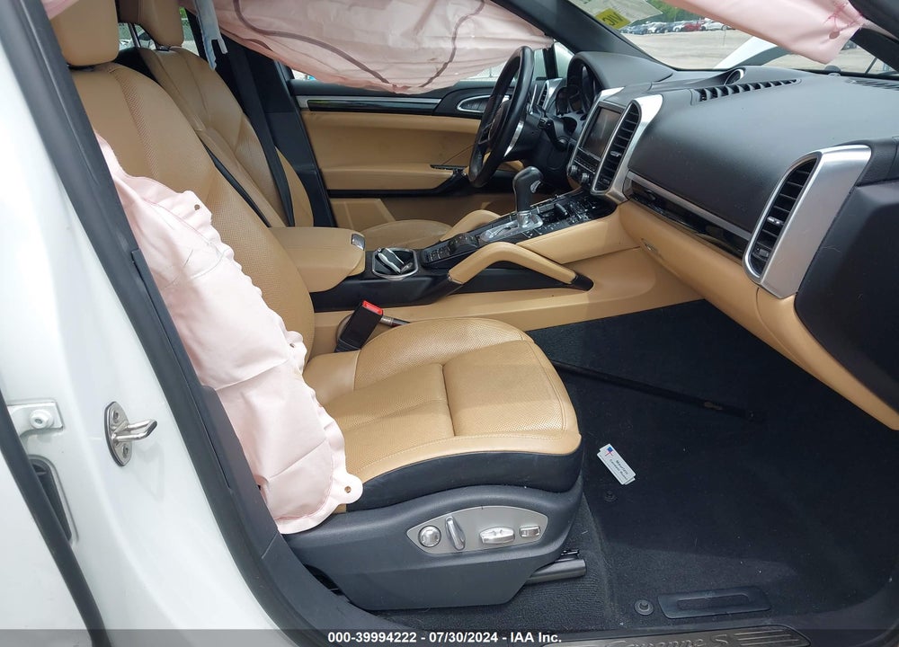 2016 PORSCHE CAYENNE E-HYBRID S VIN: WP1AE2A22GLA62752