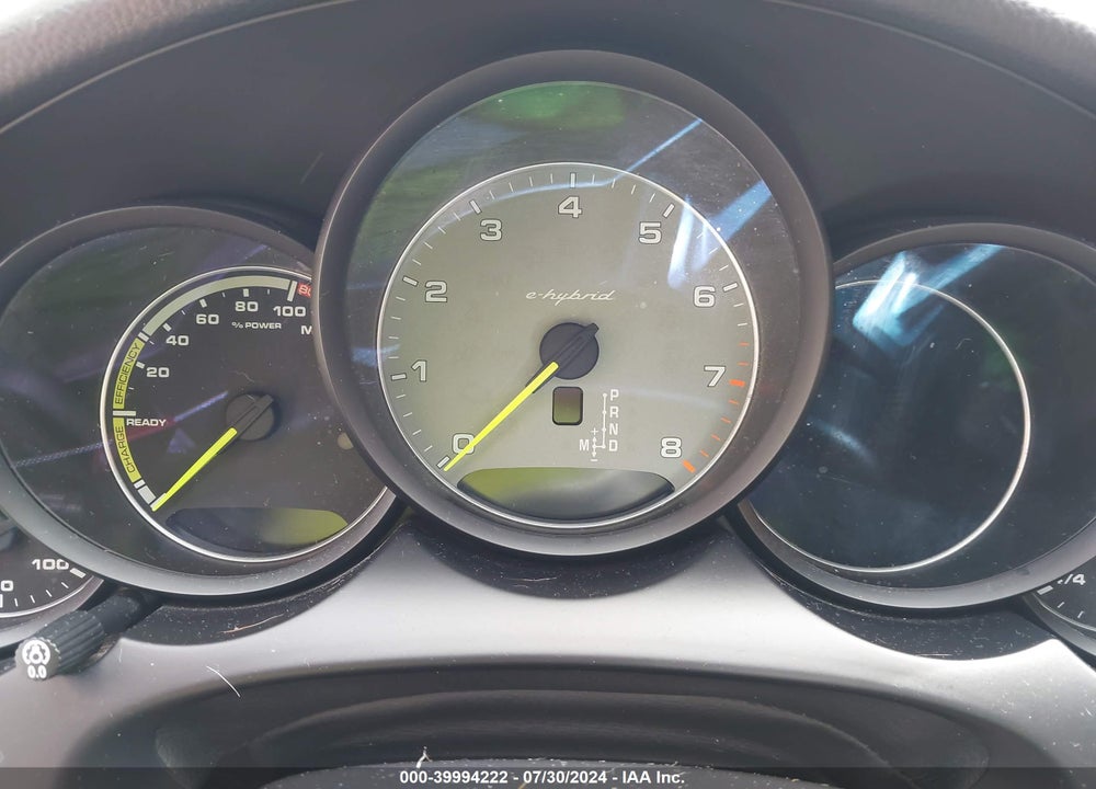 2016 PORSCHE CAYENNE E-HYBRID S VIN: WP1AE2A22GLA62752
