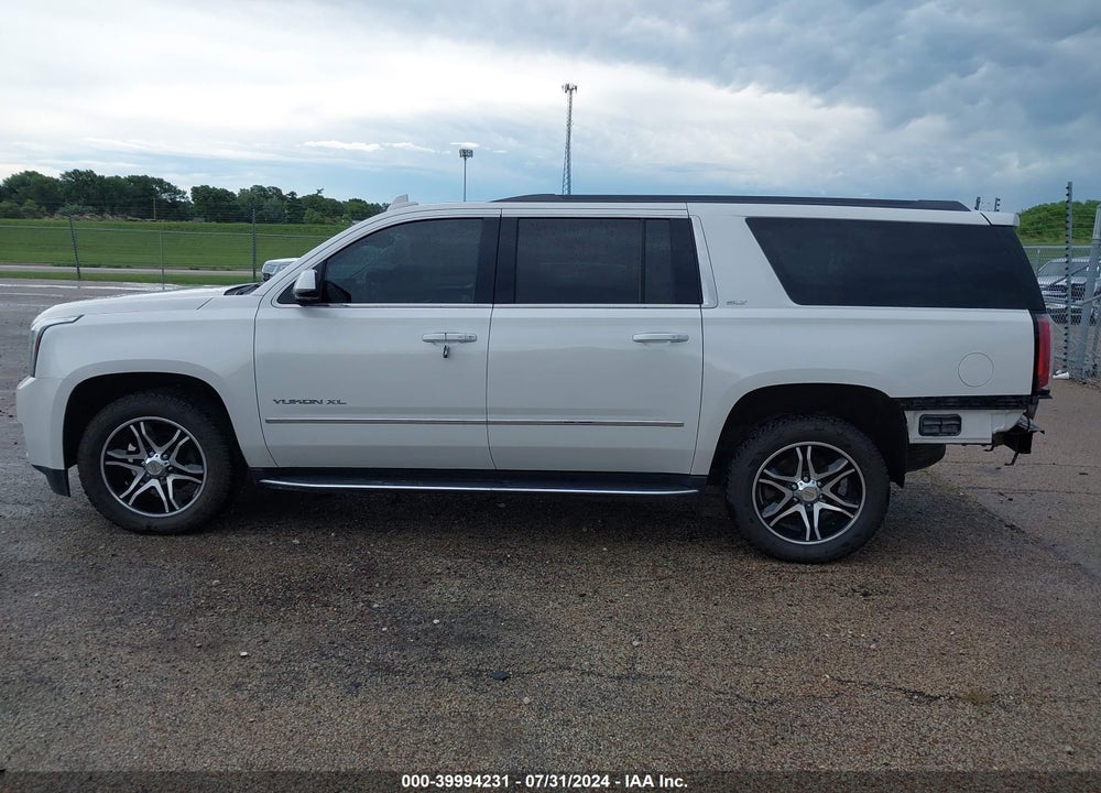 2017 GMC YUKON XL SLT VIN: 1GKS2GKCXHR332381