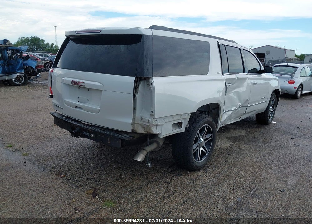 2017 GMC YUKON XL SLT VIN: 1GKS2GKCXHR332381