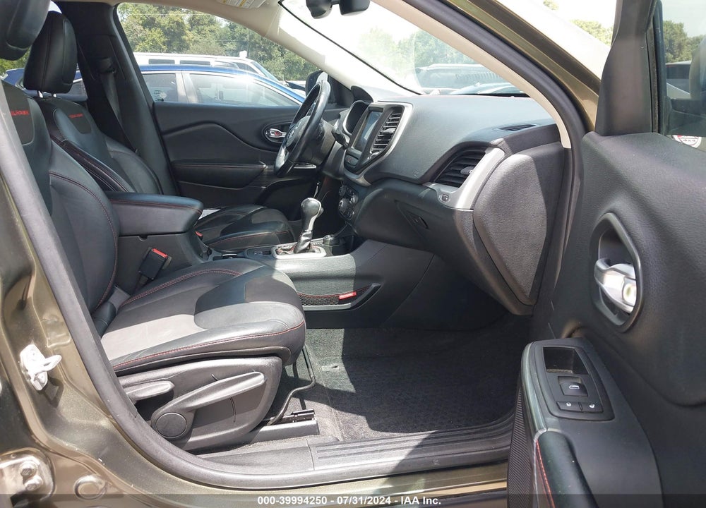 2016 JEEP CHEROKEE TRAILHAWK VIN: 1C4PJMBS2GW156324