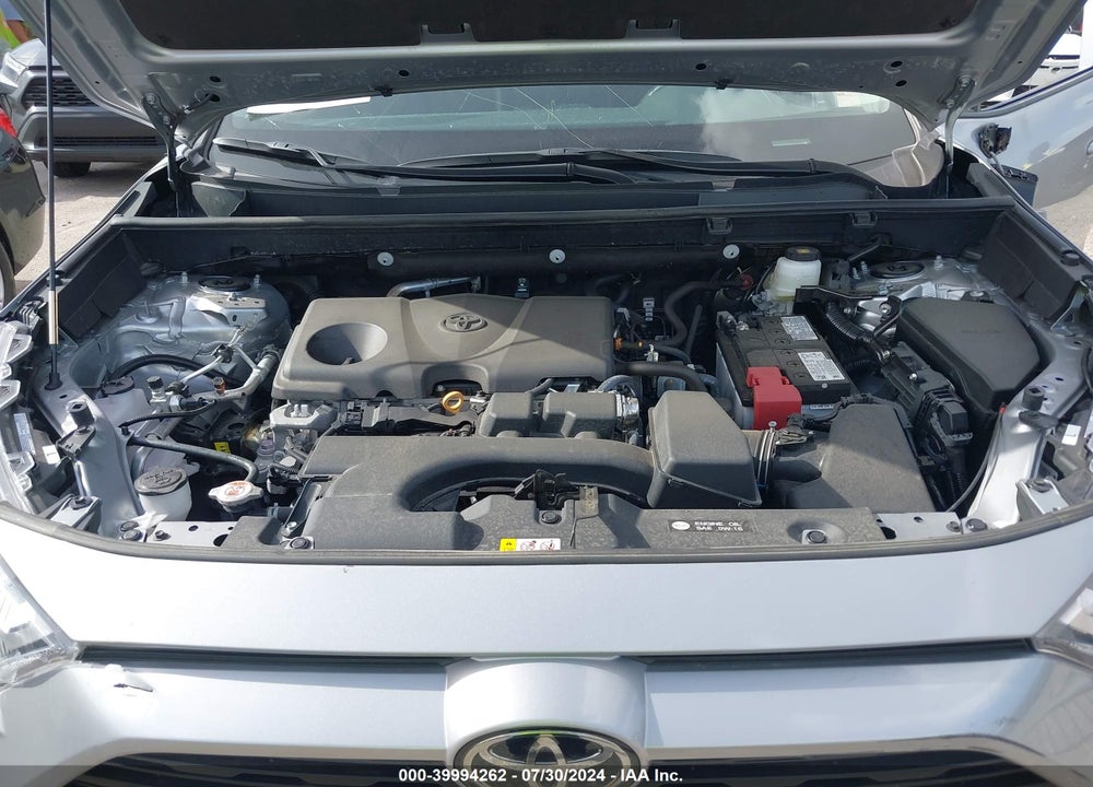 2024 TOYOTA RAV4 XLE VIN: 2T3W1RFV4RC272821