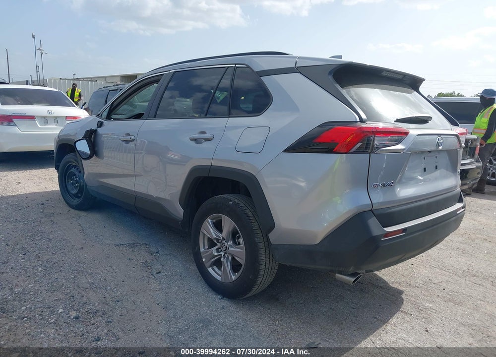 2024 TOYOTA RAV4 XLE VIN: 2T3W1RFV4RC272821