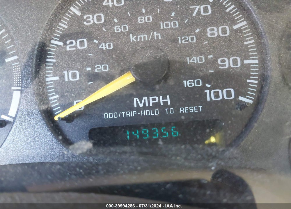 2000 CHEVROLET S-10 LS VIN: 1GCCS19W8Y8266061