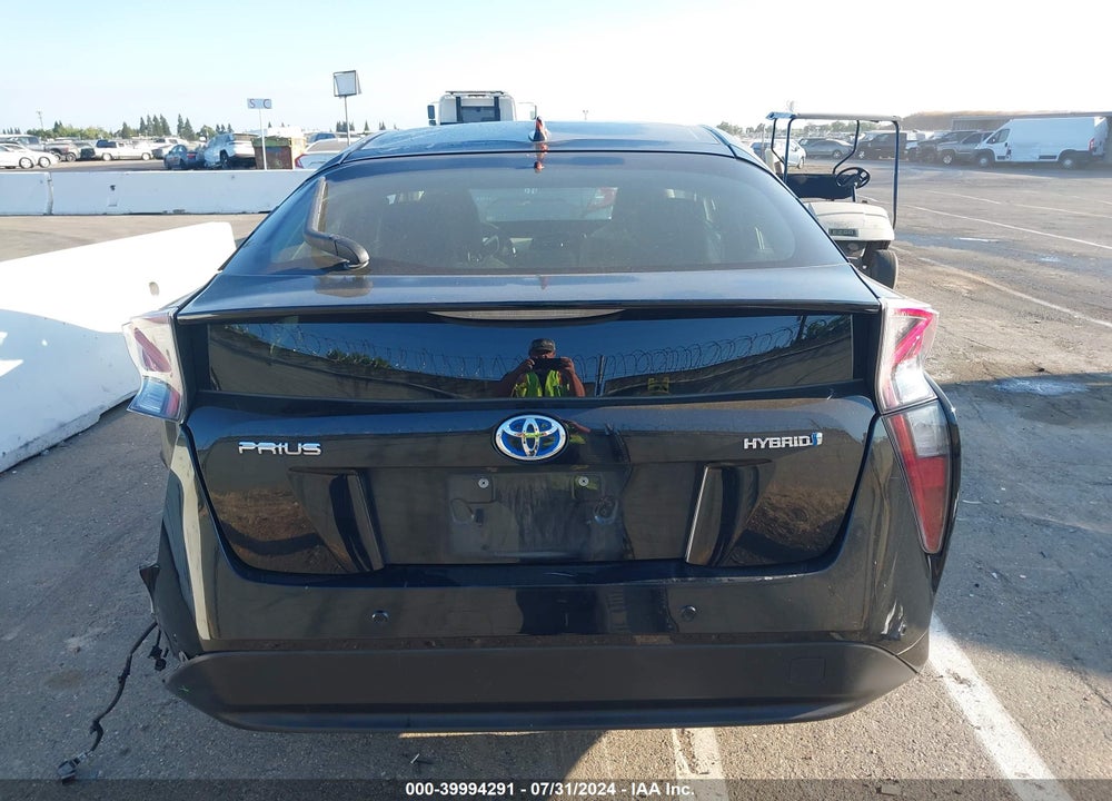 2017 TOYOTA PRIUS TWO VIN: JTDKBRFUXH3048262