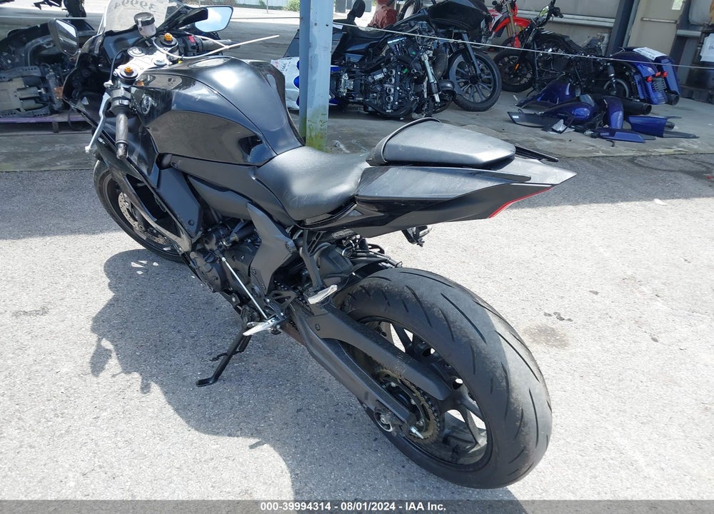 2023 YAMAHA YZFR7 VIN: JYARM38E2PA006931