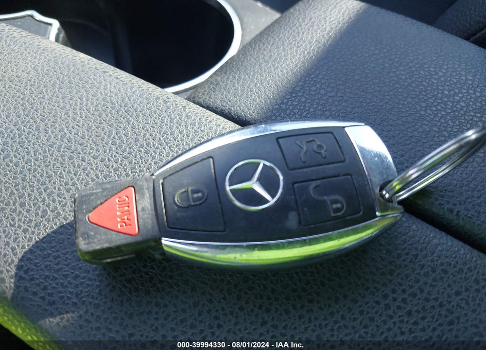 2012 MERCEDES-BENZ C 300 LUXURY 4MATIC/SPORT 4MATIC VIN: WDDGF8BB6CR208268